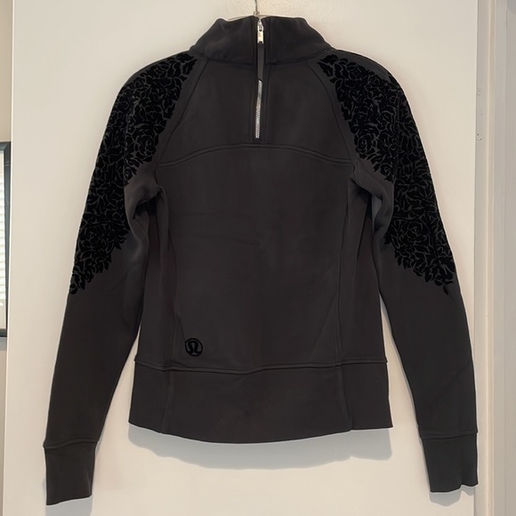 EUC Lululemon sweatshirt - Picture 2 of 5